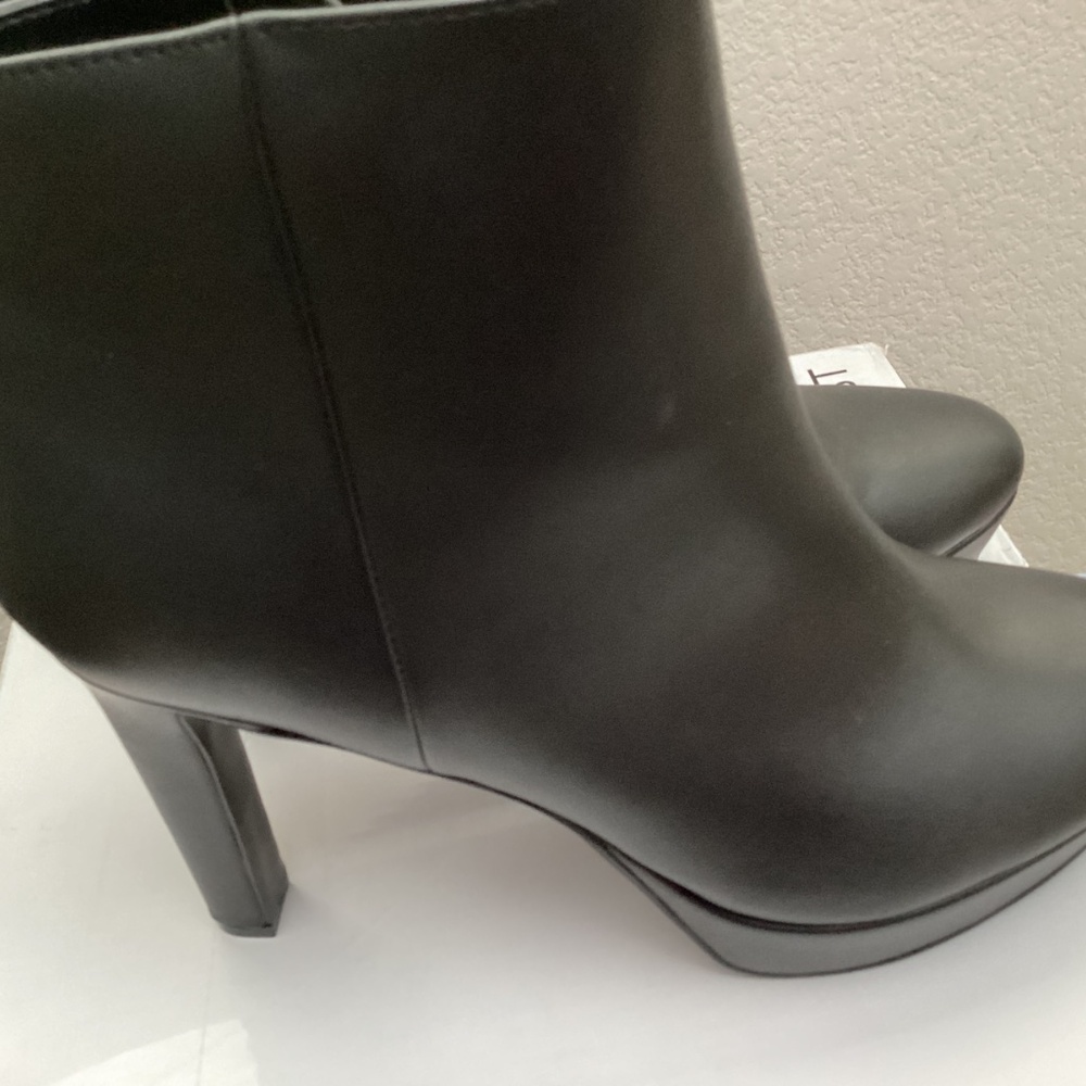 Nine West Boots size 7.5 New - Picture 8 of 10